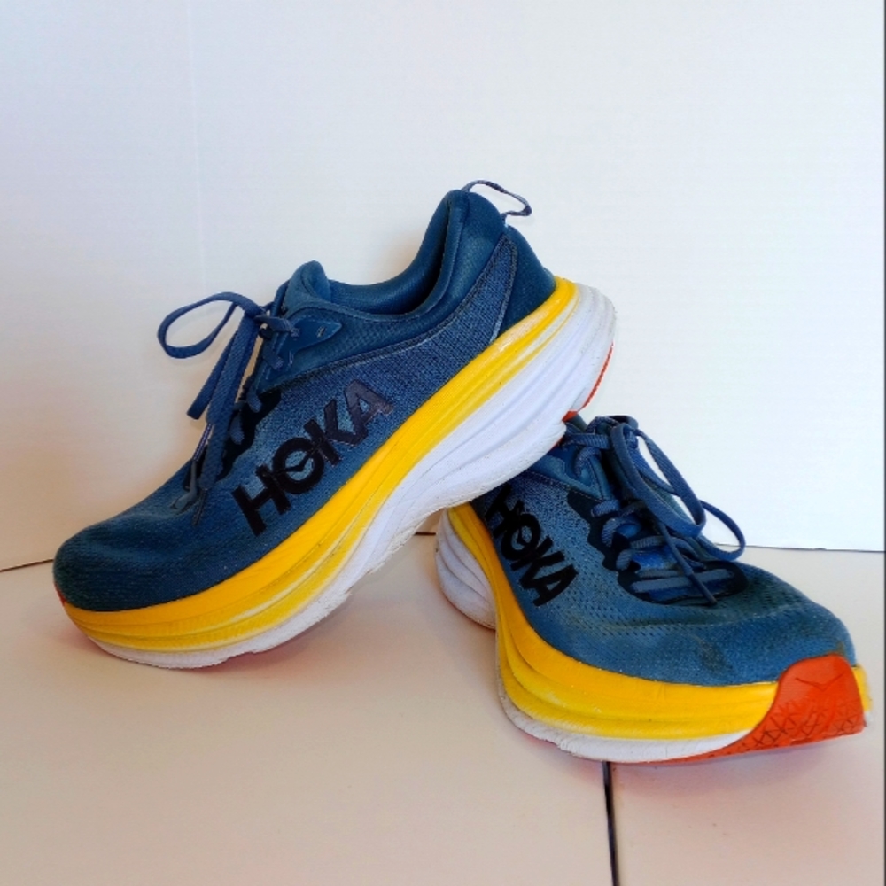 HOKA One One Men's Bondi 8 Athletic Shoes